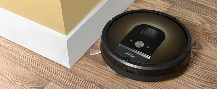 roomba-clean-parquet