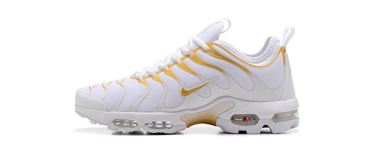 nike squalo nere e oro